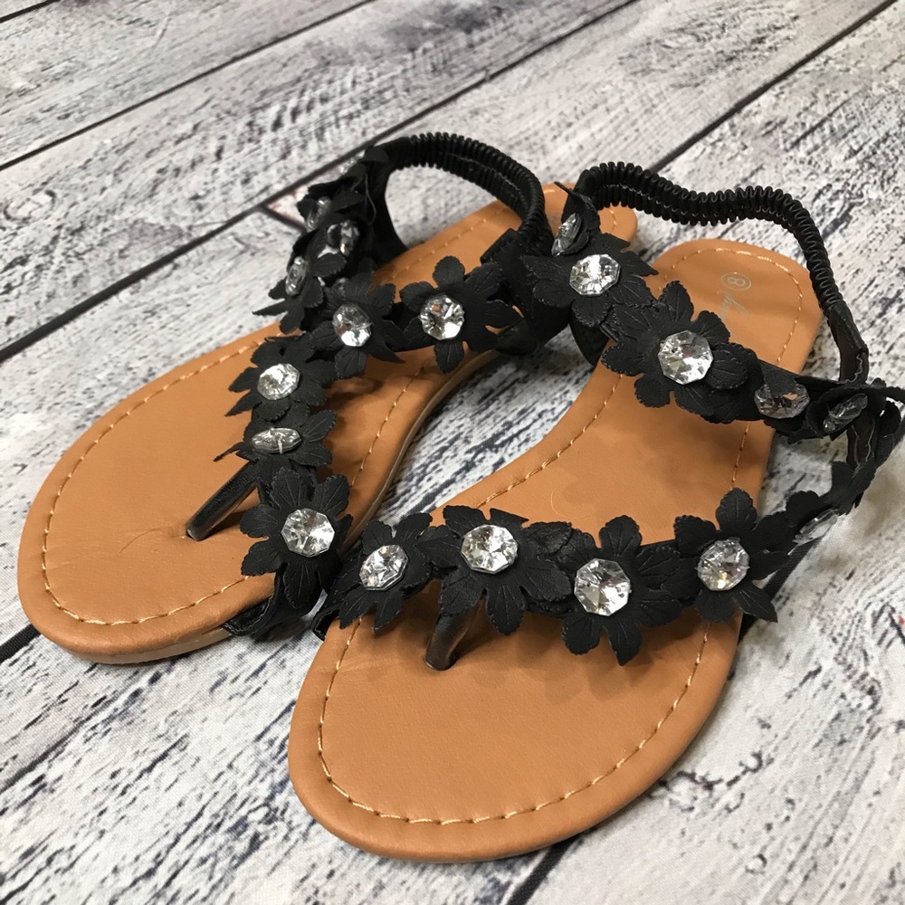 Flat sandals size 8 with gems by com 🌹 fancy
